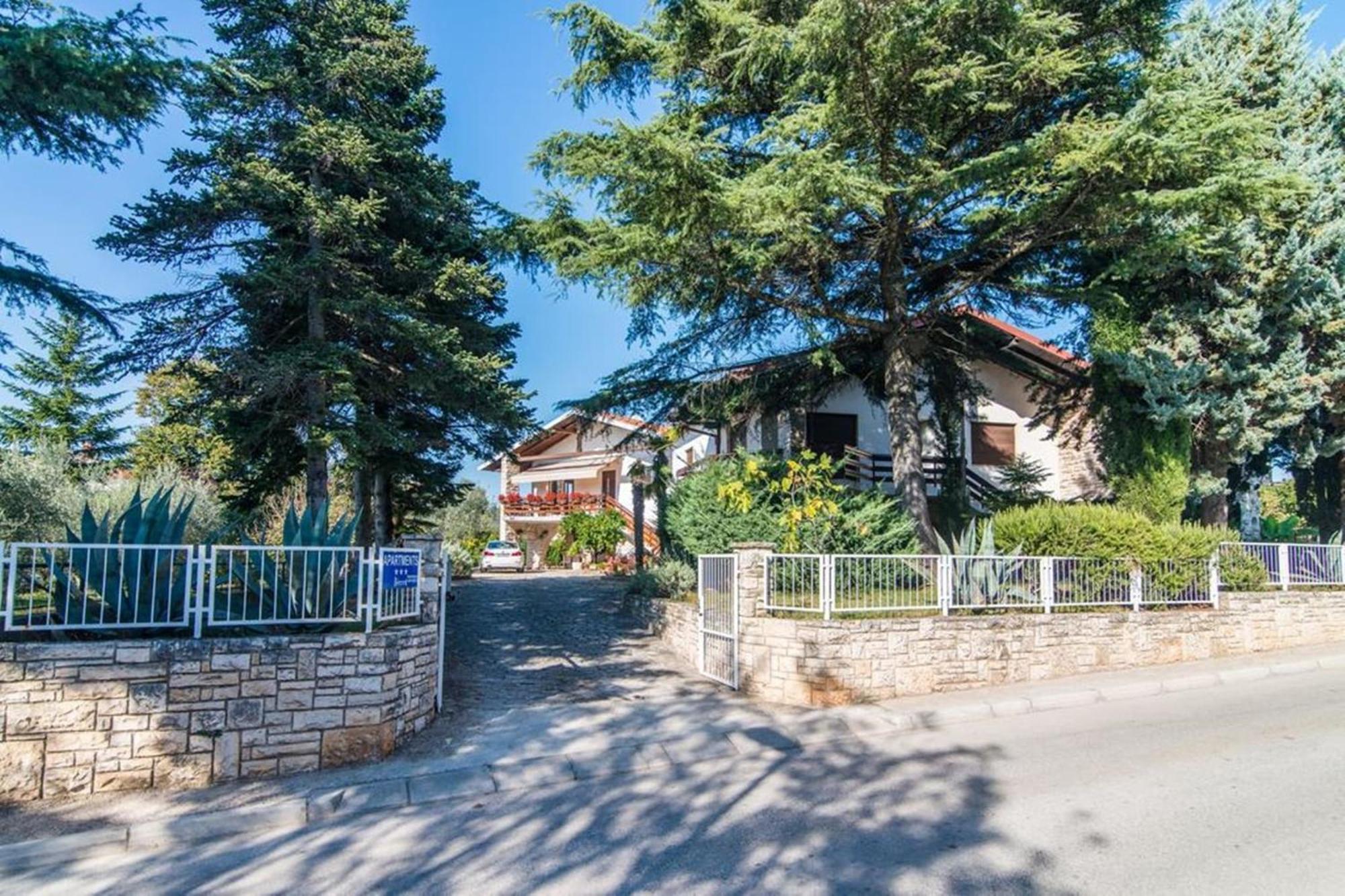 Villa Amalija - Apartment Amy Medulin Zewnętrze zdjęcie
